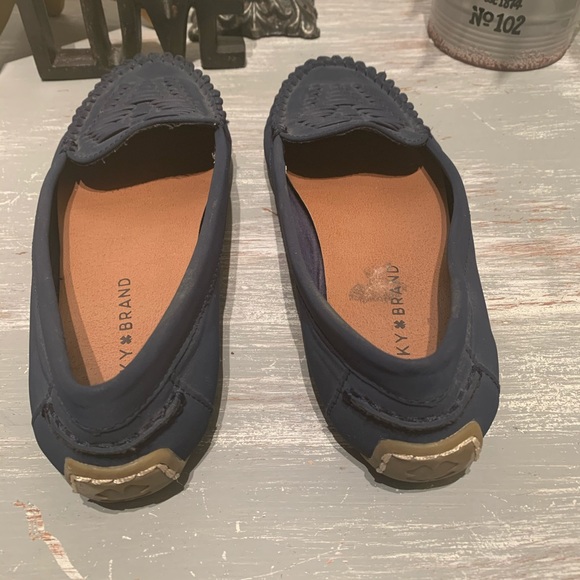 Lucky brand ‘Aninah’ Navy blue tan slip on moccasins flats 7M - Picture 3 of 6